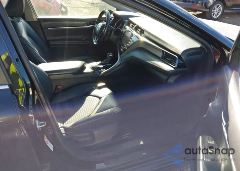 2019 Toyota Camry Se z USA, uszkodzony, nr VIN 4T1B11HK5KU233641